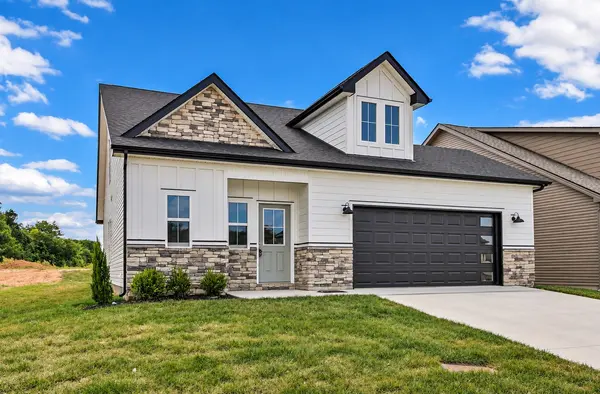 2737 Brewster Dr, Clarksville, TN 37042