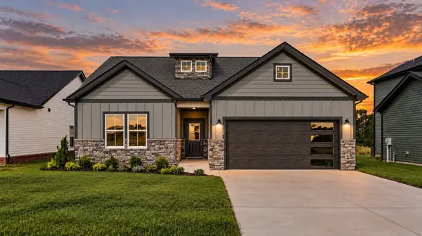 2708 Brewster Dr, Clarksville, TN 37042