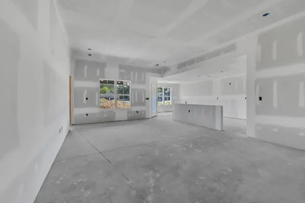 183 Donegal Dr, Clarksville, TN 37042