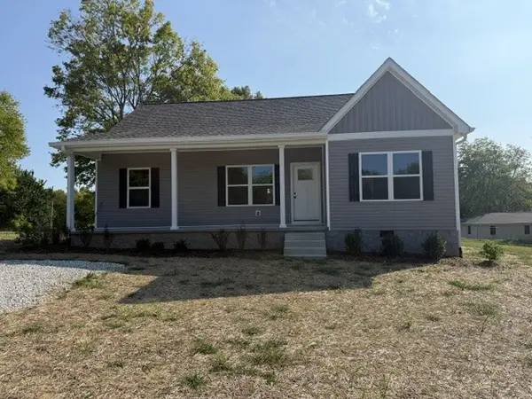 190 College St S, Mc Ewen, TN 37101