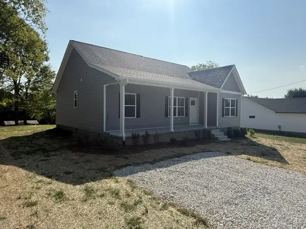 190 College St S, Mc Ewen, TN 37101