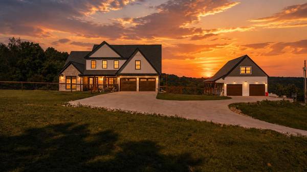 187 Harrison Ln, Manchester, TN 37355