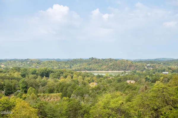 934 Buck Way, Sevierville, TN 37876