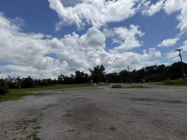 3135 Hwy 128, Savannah, TN 38372