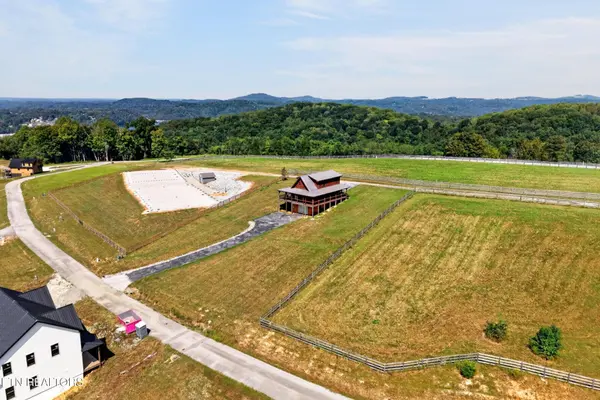 121 Bluegill Rd, Hilham, TN 38568