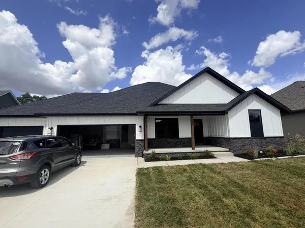 231 Kelce Lane Lane,  Republic,  MO 65738