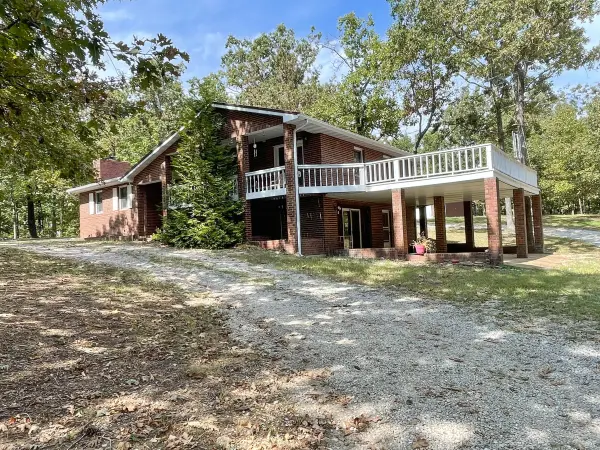 1218 Fox Circle DR, Mountain View, MO 65548