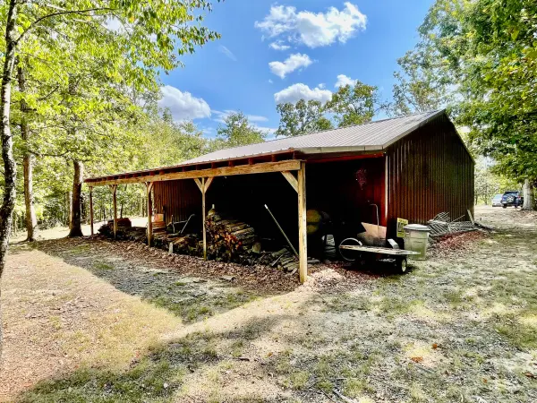 1218 Fox Circle DR, Mountain View, MO 65548
