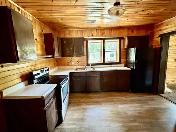 308 S High ST, Mountain Grove, MO 65711