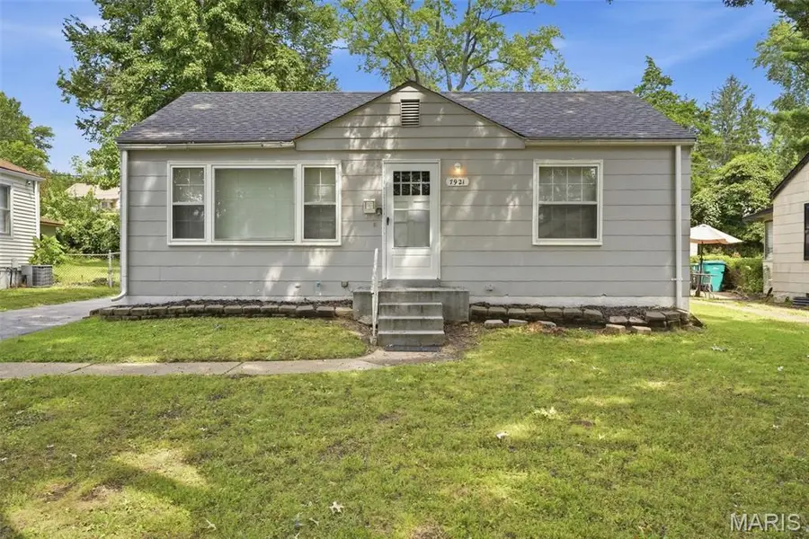 7921 Alert DR, St Louis, MO 63133