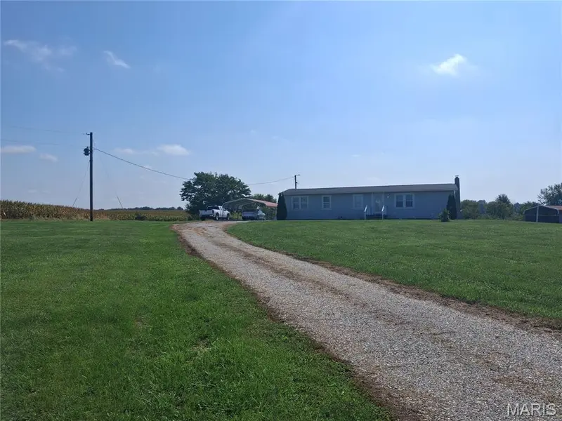 22086 Monroe Road 231, Paris, MO 65275