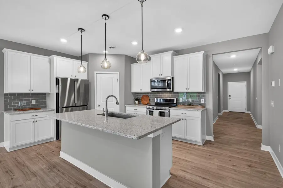 18374 Hamby WAY, Lakeville, MN 55044