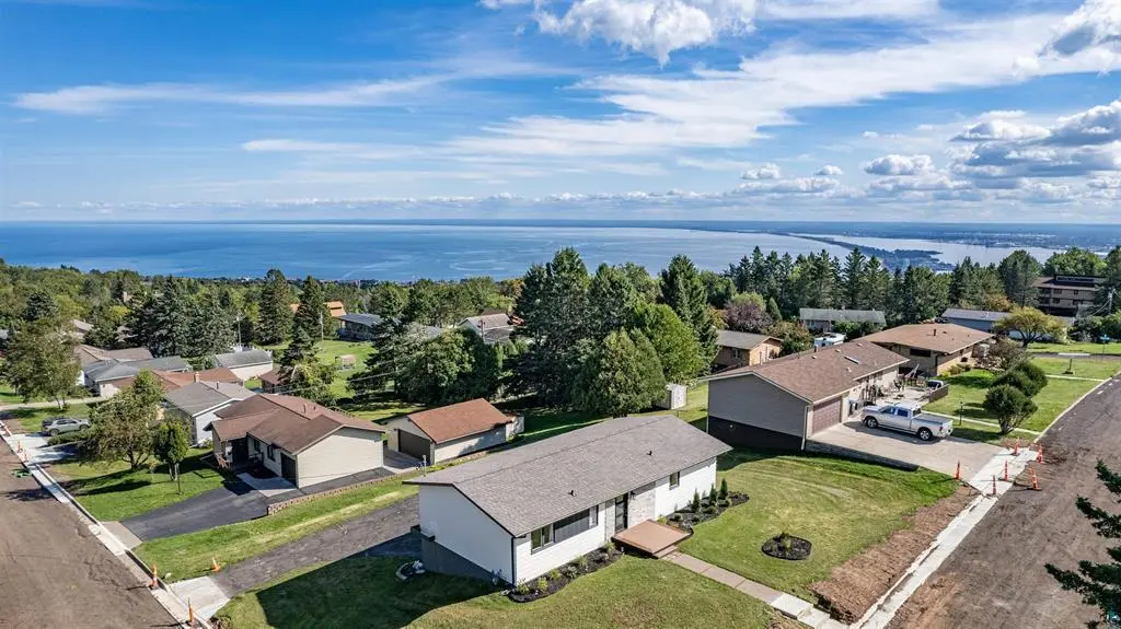 1634 Cliff AVE, Duluth, MN 55811