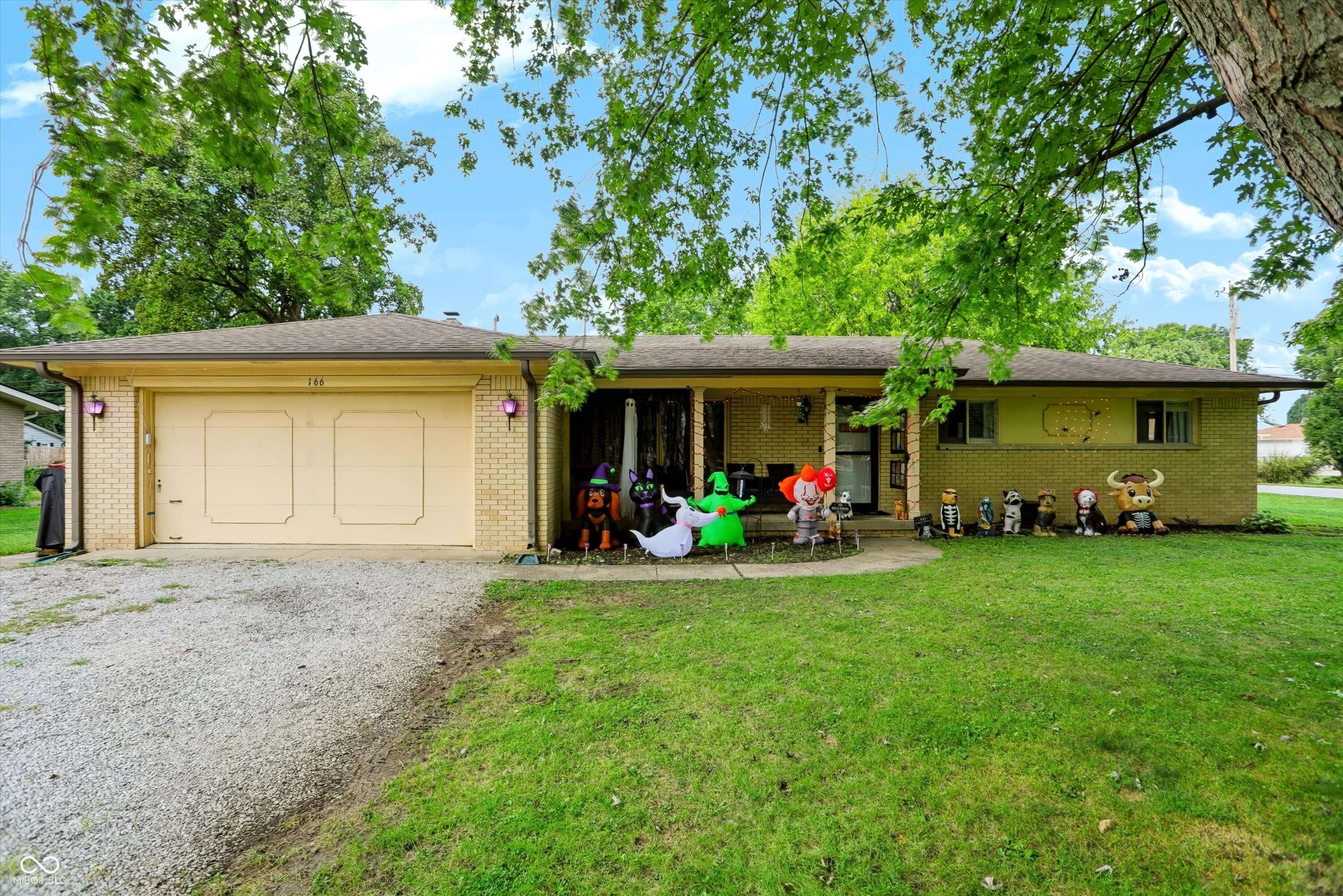 166 Altum CT, Bargersville, IN 46106