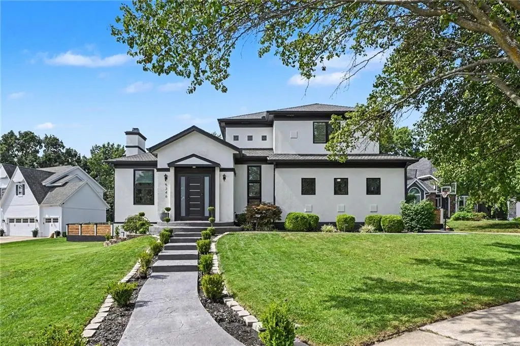 5346 W 123RD ST, Leawood, KS 66209