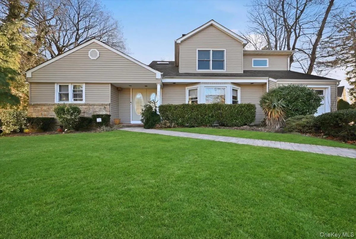 734 Berry CT, West Hempstead, NY 11552