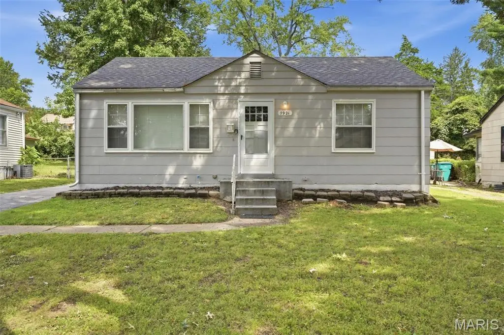 7921 Alert DR, St Louis, MO 63133