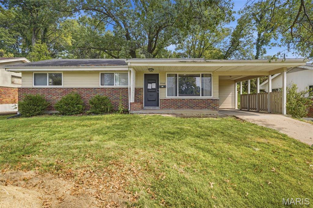 9808 Cambria DR, St Louis, MO 63136