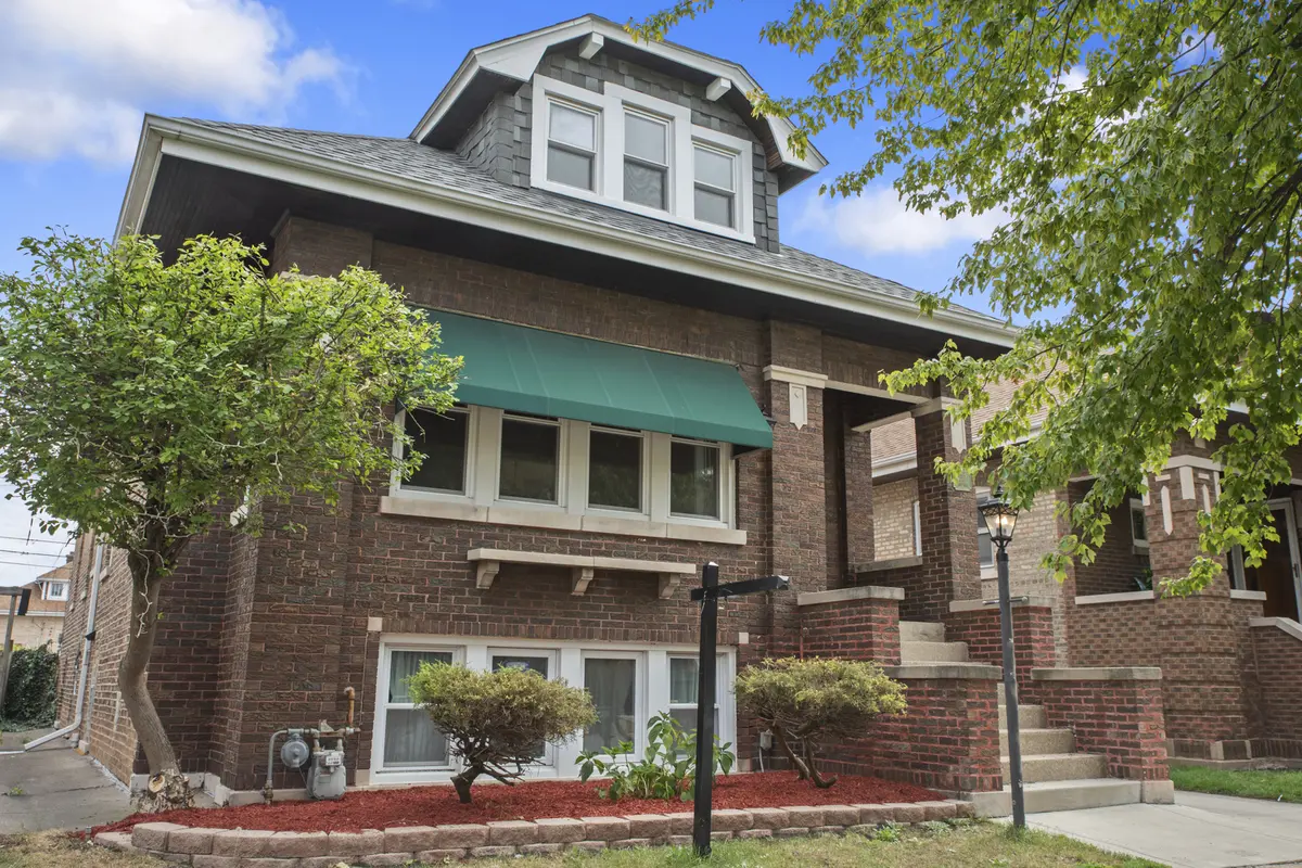 2317 East AVE, Berwyn, IL 60402