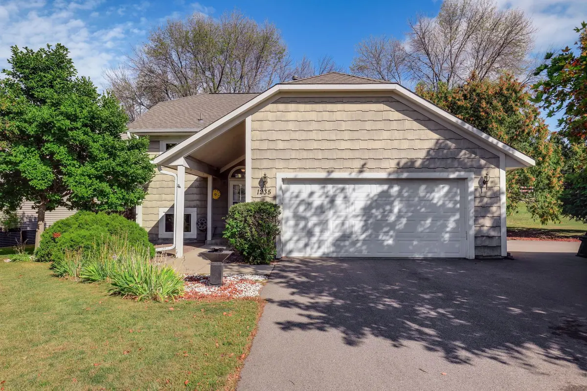 1235 Spring Hill RD, Waconia, MN 55387