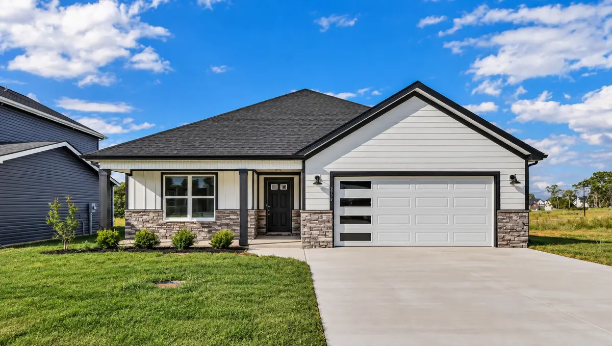 2736 Brewster Dr, Clarksville, TN 37042