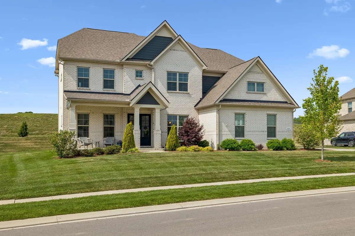 3201 Chase Point Dr, Franklin, TN 37067