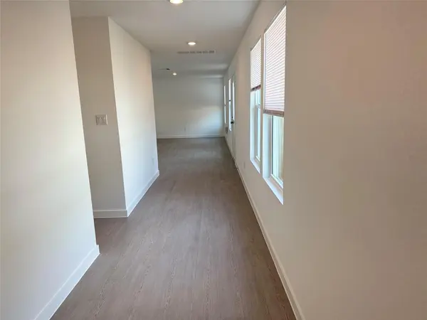 450 Sormonne LOOP, Kyle, TX 78640