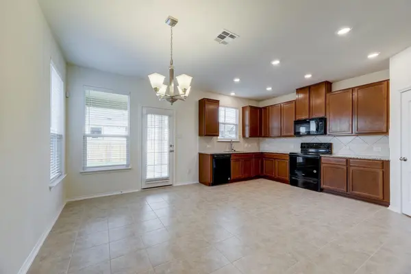 2008 Ebony Dove ST, Pflugerville, TX 78660