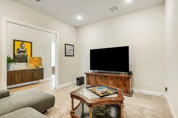 342 Bridge Water LOOP, Dripping Springs, TX 78620