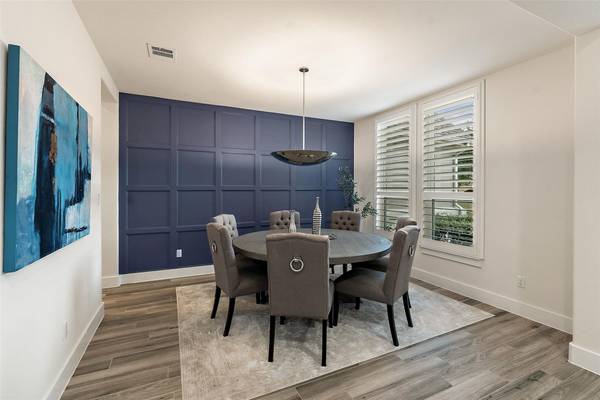 207 LODESTONE LN, Austin, TX 78738