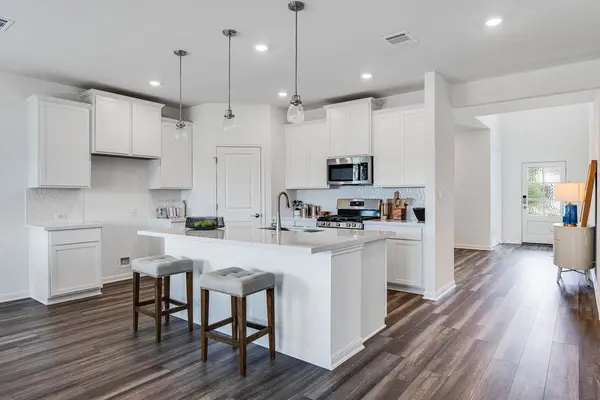 308 Crumpton WAY, Hutto, TX 78634