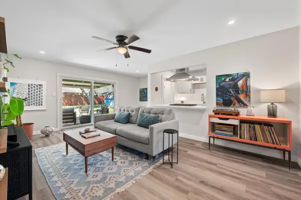 2307 Whitestone DR, Austin, TX 78745