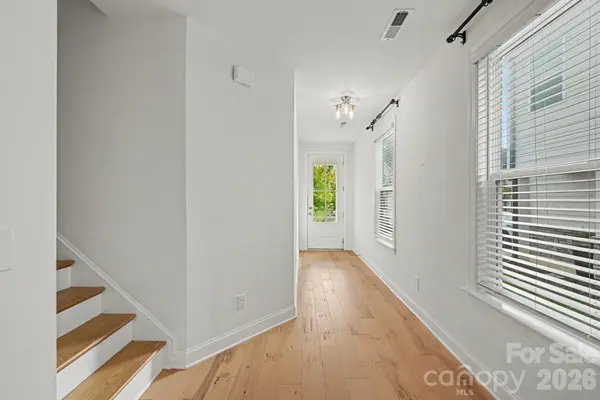 6008 Corbin Woods CT, Charlotte, NC 28226