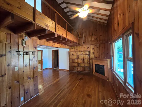 159 Hubert ST, Newland, NC 28657