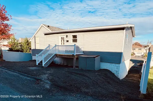 3709 Laurel AVE #Rear 2nd Floor, Moosic, PA 18507