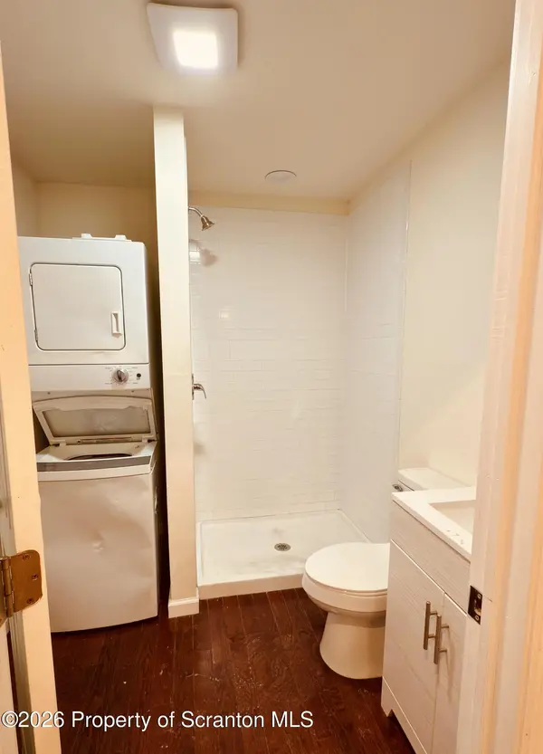3709 Laurel AVE #Rear 2nd Floor, Moosic, PA 18507