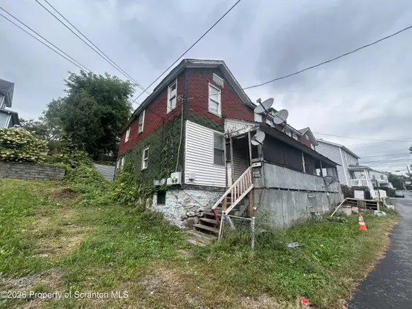 405-407 Aswell CT, Scranton, PA 18504