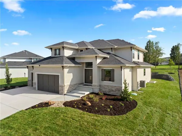 511 Turnbridge DR, Raymore, MO 64083