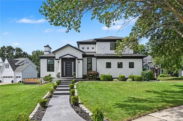5346 W 123RD ST, Leawood, KS 66209