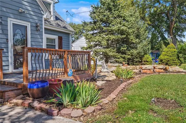 725 N Willie ST, Olathe, KS 66061