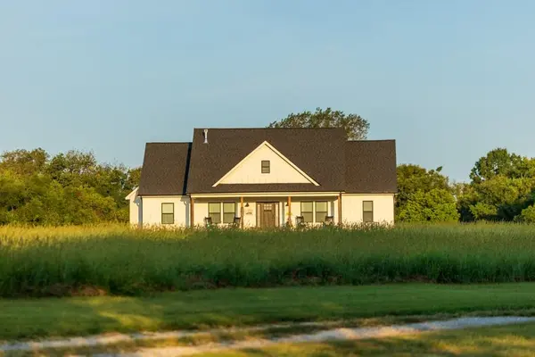 22010 S Excelsior RD, Harrisonville, MO 64701