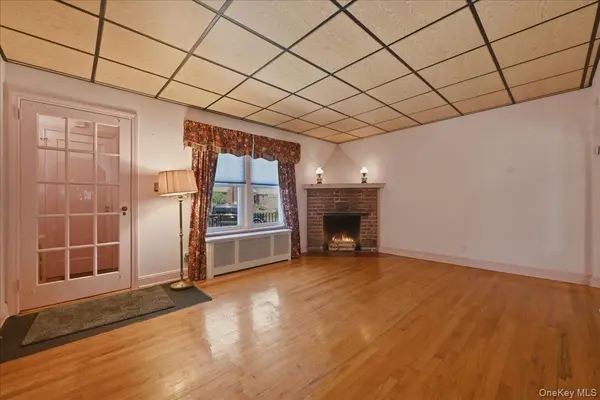200 Edward CT, West Hempstead, NY 11552