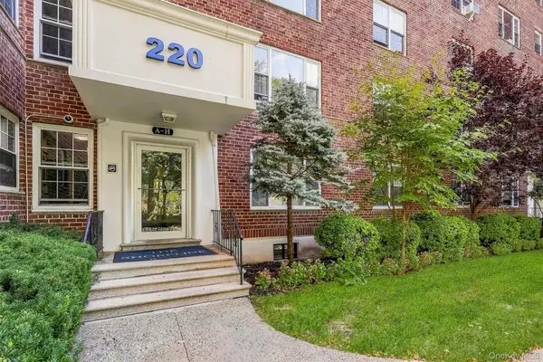220 Pelham RD #2C, New Rochelle, NY 10805