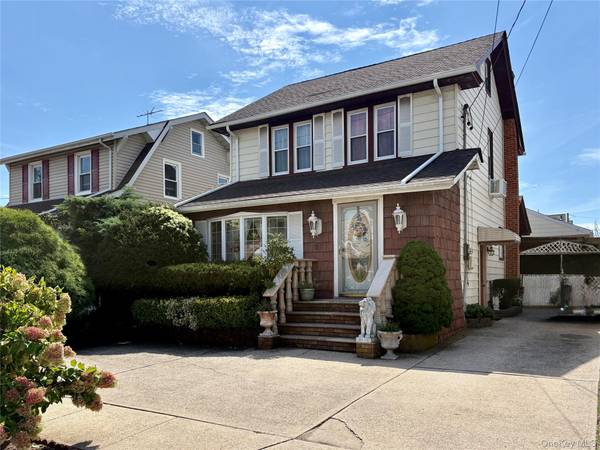 26 E Oxford ST, Valley Stream, NY 11580