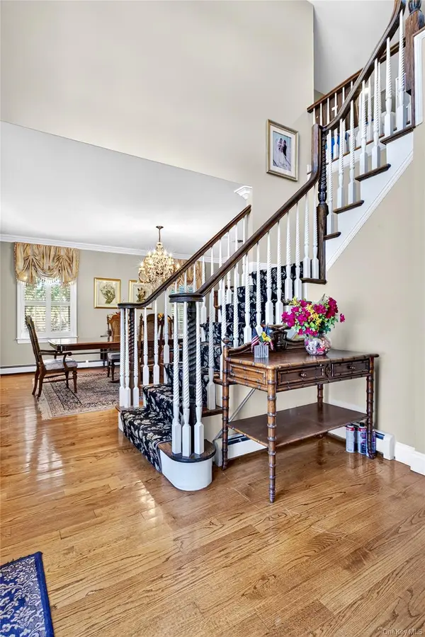 3414 Manchester RD, Wantagh, NY 11793