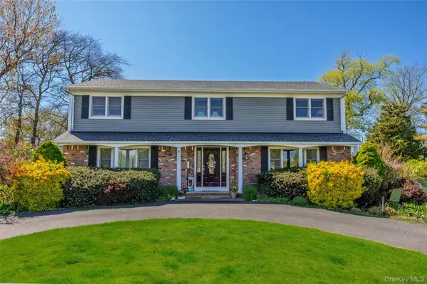 80 Palmer DR, Sayville, NY 11782
