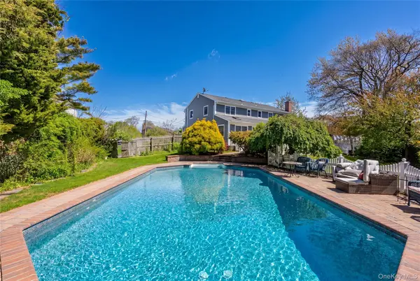 80 Palmer DR, Sayville, NY 11782