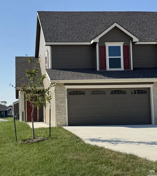 2535 Arlene PL, Lawrence, KS 66046