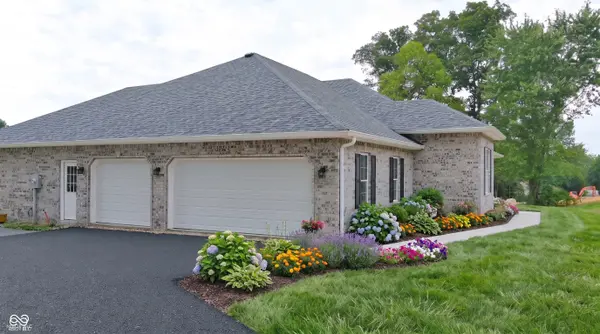 1245 E Easy ST, North Vernon, IN 47265