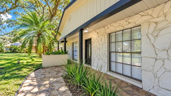 7405 WILLIAMS RD, Seffner, FL 33584